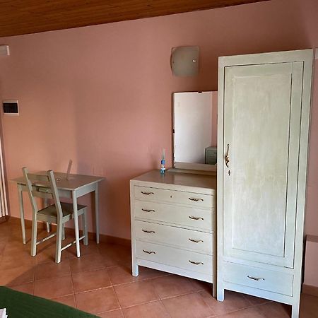 La Buca Delle Fate Ristorante Albergo ピエヴェペーラゴ エクステリア 写真